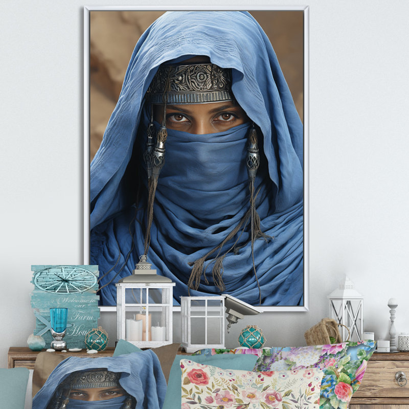 Masque tribal africain Iyeshia touareg - imprimé, Cadre flottant blanc, H 44 po x l 34 po x P 1,5 po