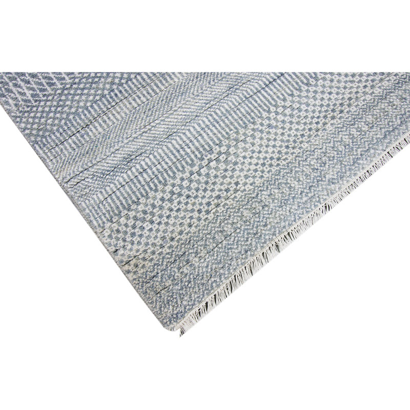 Area Rug in Silver, Runner 2'6" x 14'