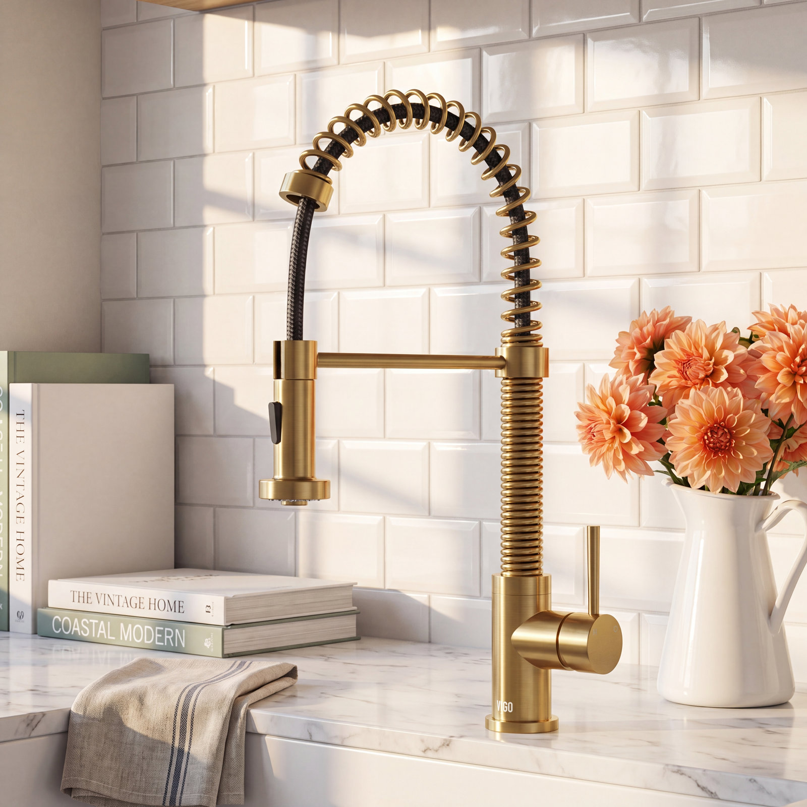 Edison Pull-Down Kitchen Faucet, Without Soap Dispenser, Matte Brushed Gold