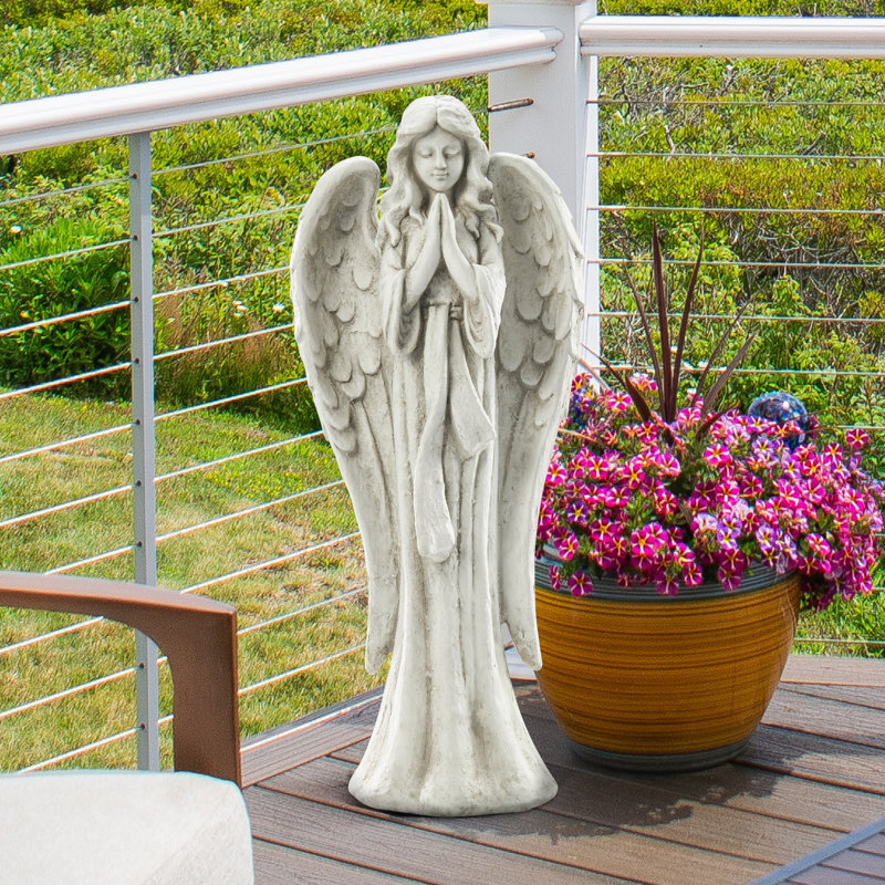 Statue de l'ange priant
