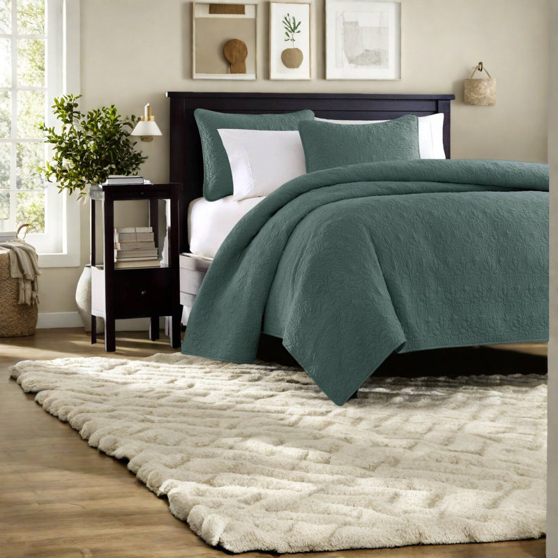 Reversible Bedding Sets, Oversized Polyester Green Quilt For Modern Home