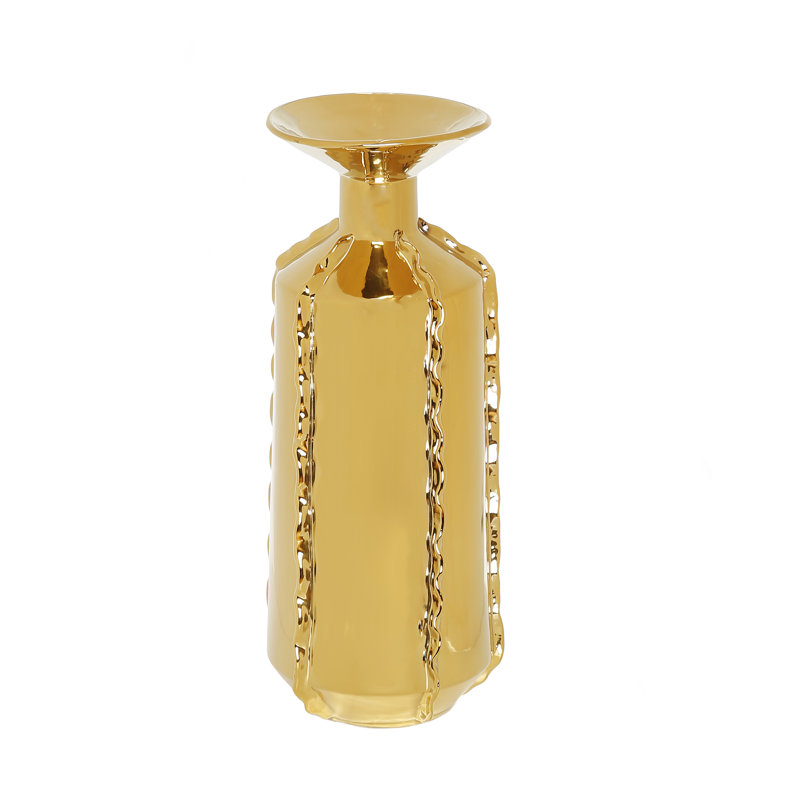 Clevie Metal Table Vase