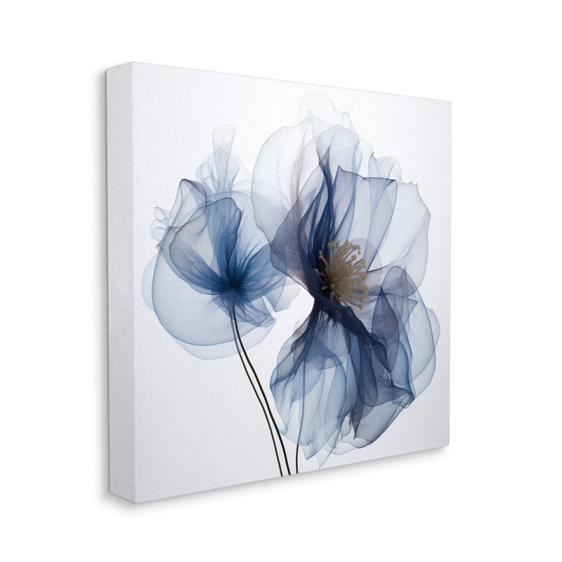 «Blue X-Ray Flowers» par Irena Orlov - impression sur toile tendue, H 36 po x l 36 po x P 1,5 po