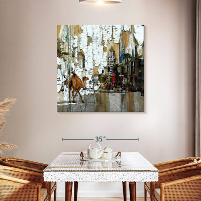 Sireci Camel In The City