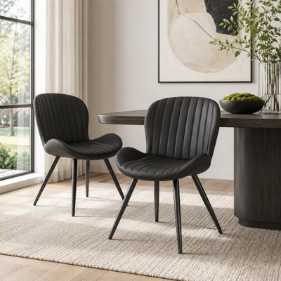 Chaise rembourrée avec pieds en métal