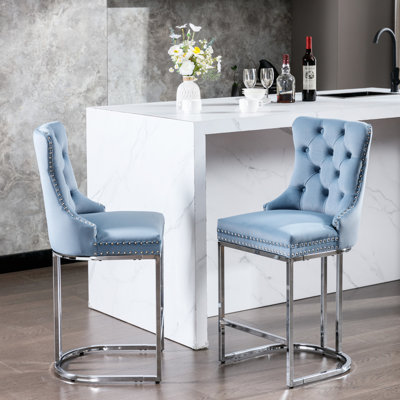 26 po, tabourets de bar à hauteur de comptoir, 2 pièces, velours bleu avec dossier à boutons et garniture de rivets, base en métal chromé pour salle à manger 26 po, de 2, cuisine stable et utilisation