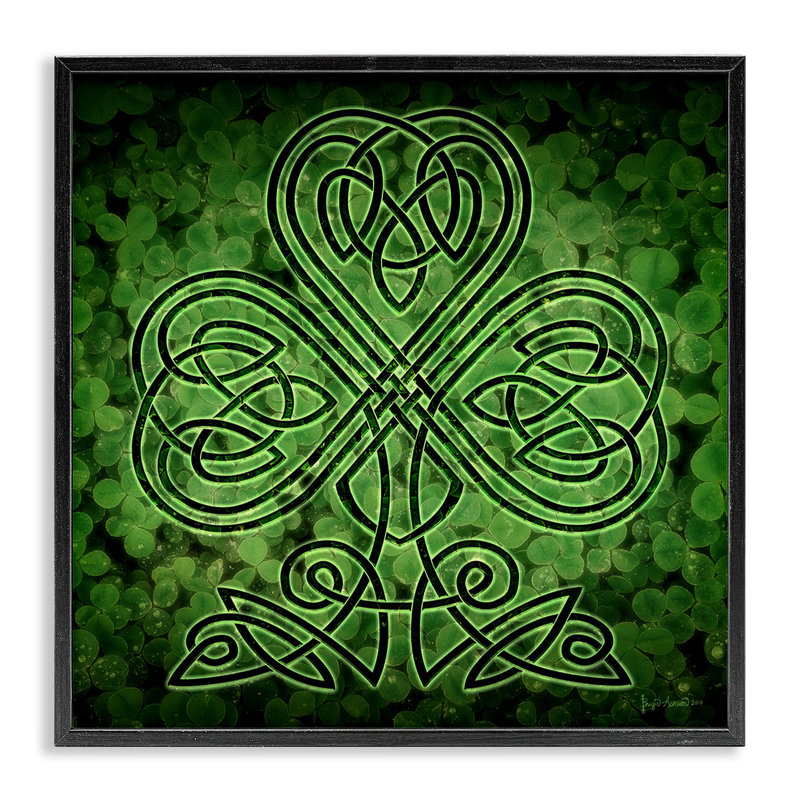 Vert trèfle celtique vert avec encadrement sur bois, H 24 po x l 24 po x P 1,5 po, Giclée encadrée noir minuit