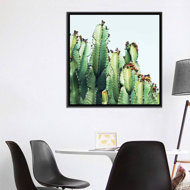 « cactus love », reproduction de photo sur toile, H 37 po x l 37 po x P 1,5 po, Cadre noir