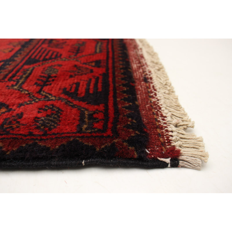 Tapis rouge Finest Esari 3 pi 7 po x 5 pi 3 po
