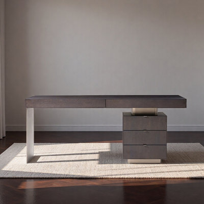 Stable Full-Board Joinery Desk
