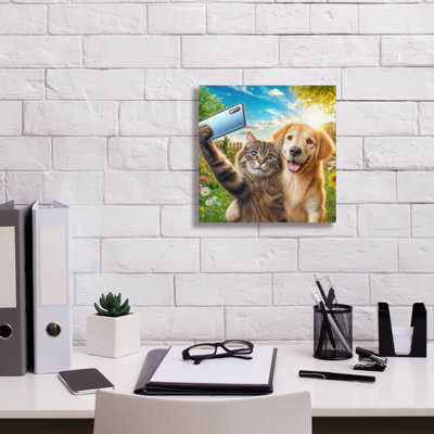  «Cat and Dog - Friends Selfie» par Rey Klimt, art mural sur toile, 12 po x 12 po