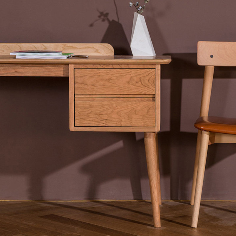 Petit bureau de style européen, Brun