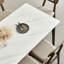 Ensemble de table et de chaises élégantes-108976958