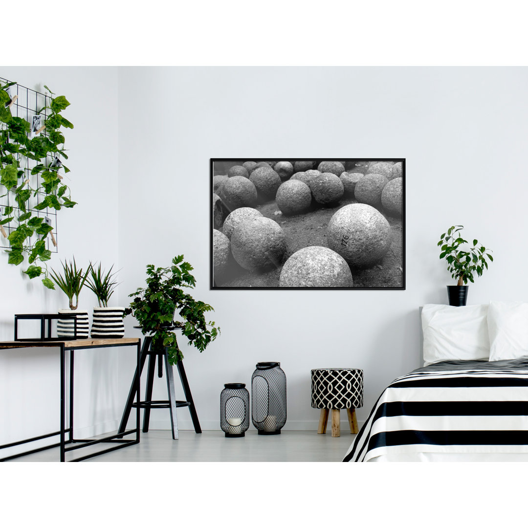 Gerahmtes Poster Stone Spheres