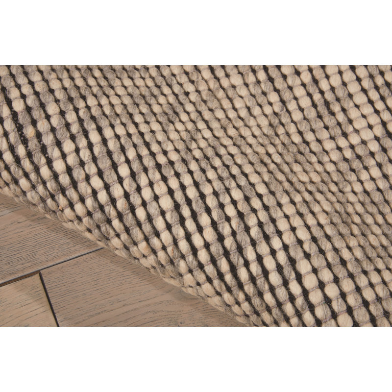 Tapis gris crocheté à la main Viviana, Rectangle 7 pi 9 po x 9 pi 9 po