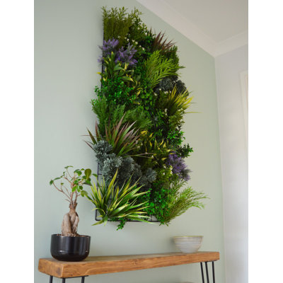 Crowe Plastic Wall Decor