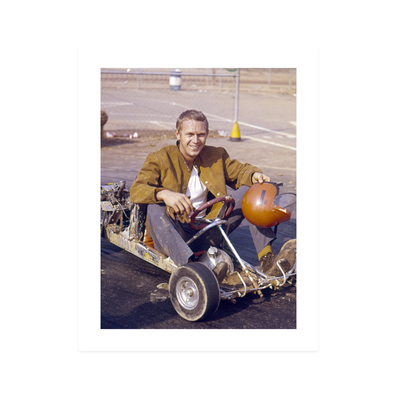 Steve Mcqueen chevauchant un karting - photographie non encadrée, H 10 po x l 8 po