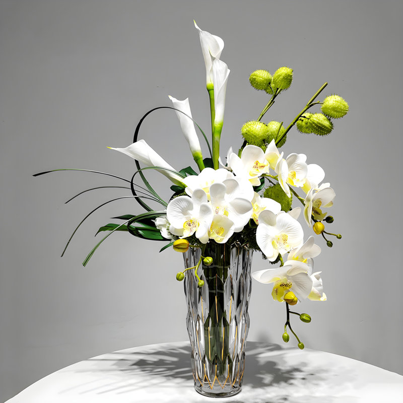 Ornements de fleurs simulées