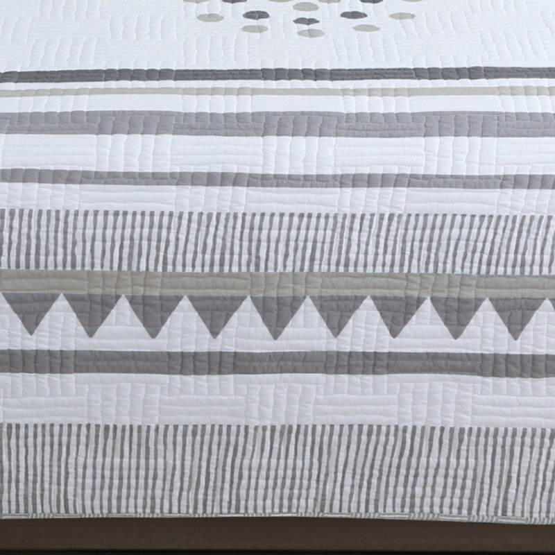 Gray and White Reversible Microfiber Full Quilt Set