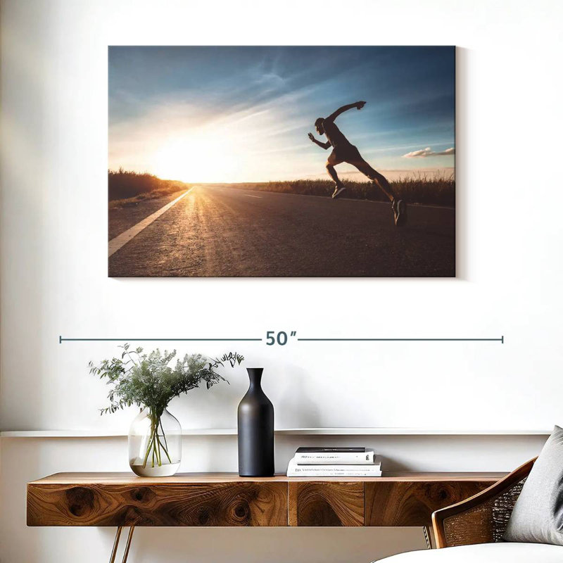 Sireci Street Runner, 26" H x 39" W