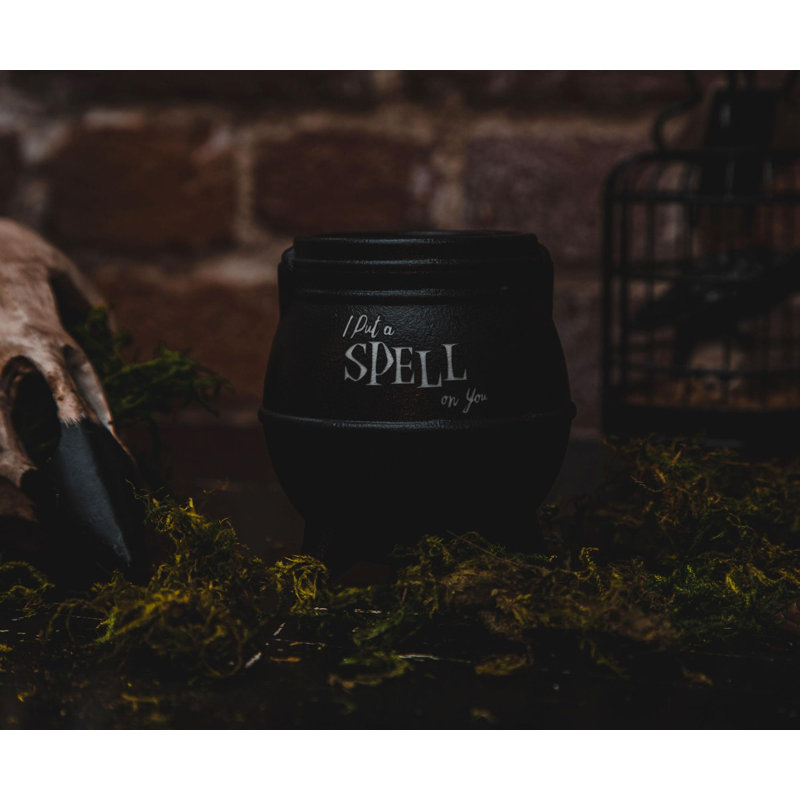 Bougie en pot parfumée «I Put a Spell on You» Disney