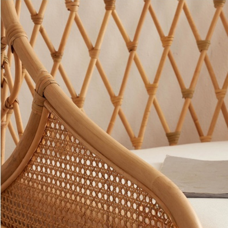Banc en rotin simple et classique
