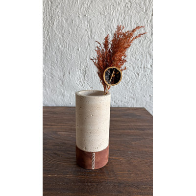 Vase en cuir travertin