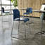 Tabouret empilable en plastique commercial avec dossier profilé et base traîneau-131217071