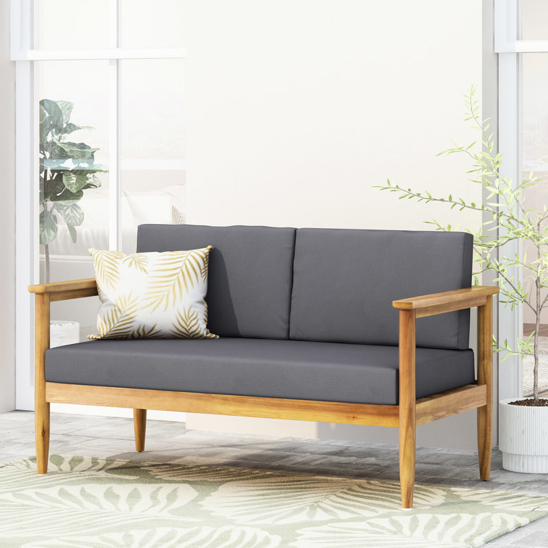 Bois avec une finition et un siège à coussin d'eau