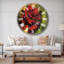 Illustration d'une rose rouge sur fond vert-36845676