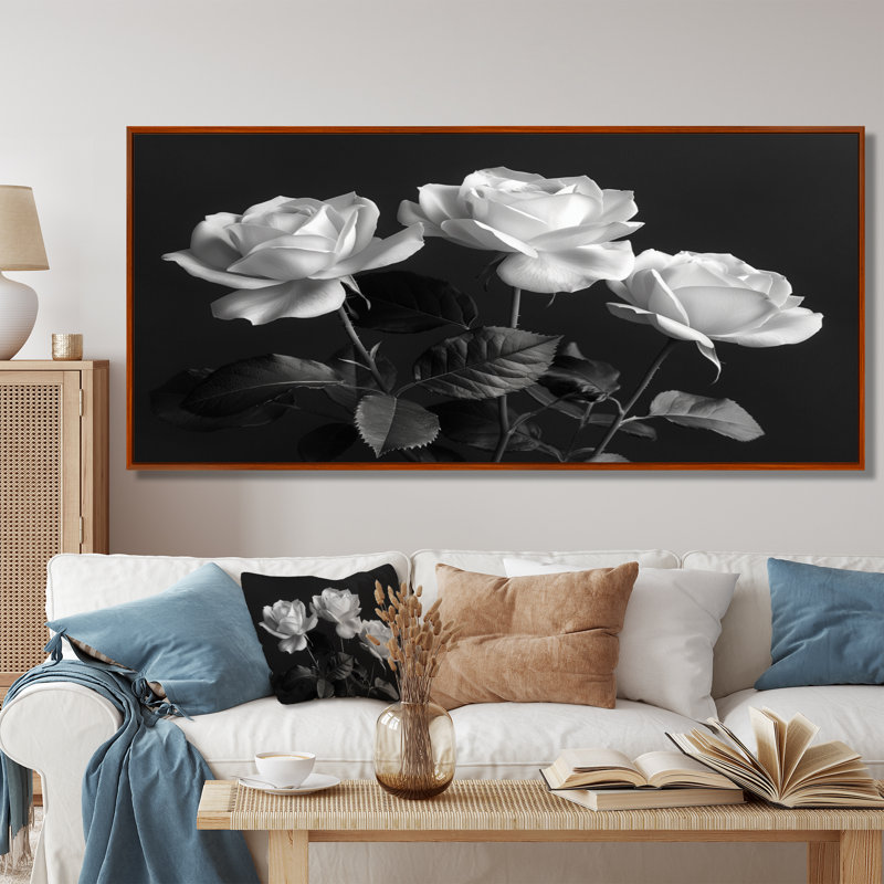 Monochromes roses noires et blanches Bloom III - Roses, art mural, Cadre flottant brun, 12" H x 20" W