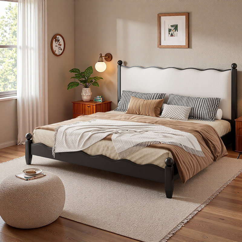 Lit plateforme en bois avec tête de lit tapissier festonnée, Noir / Beige, Grand lit