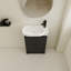 Meuble-lavabo autoportant de 23 po avec lavabo et portes à fermeture douce-107117778