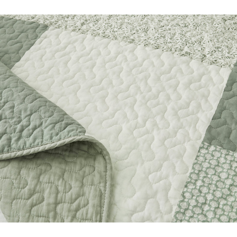 Sage/Green/Beige Patchwork Pre-Washed Cotton Quilt Set, Queen Quilt + 2 Standard Shams