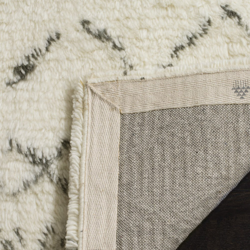 Aderhold Hand Tufted Nz Wool/Cotton Southwestern Rug in Gray/Beige, Round 6'