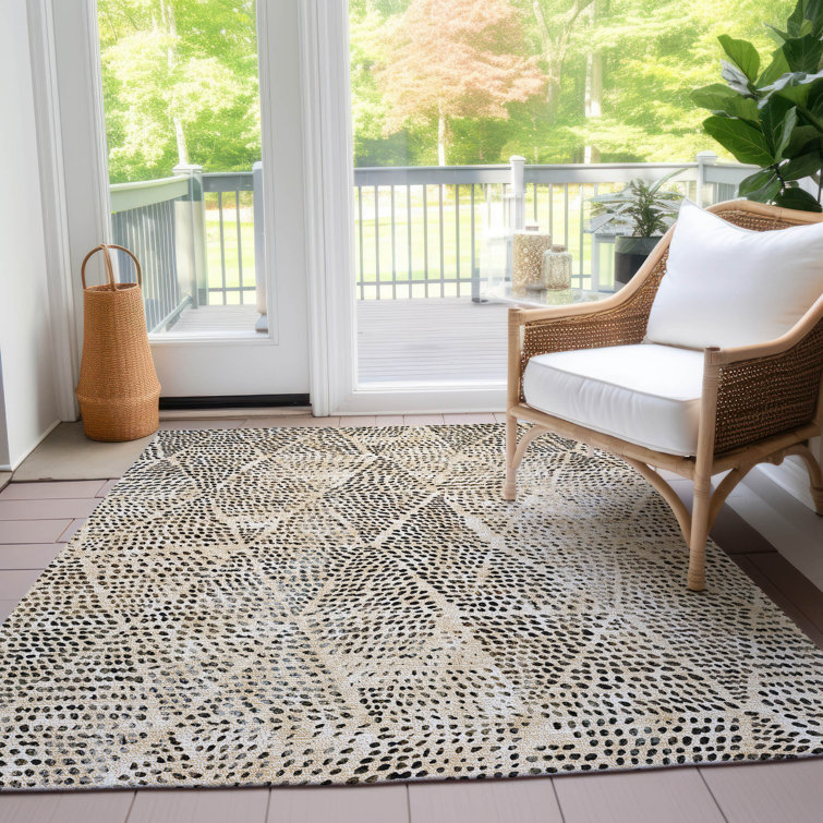 Langley Street Jurnee Washable Geometric Indoor / Outdoor Rug | Wayfair