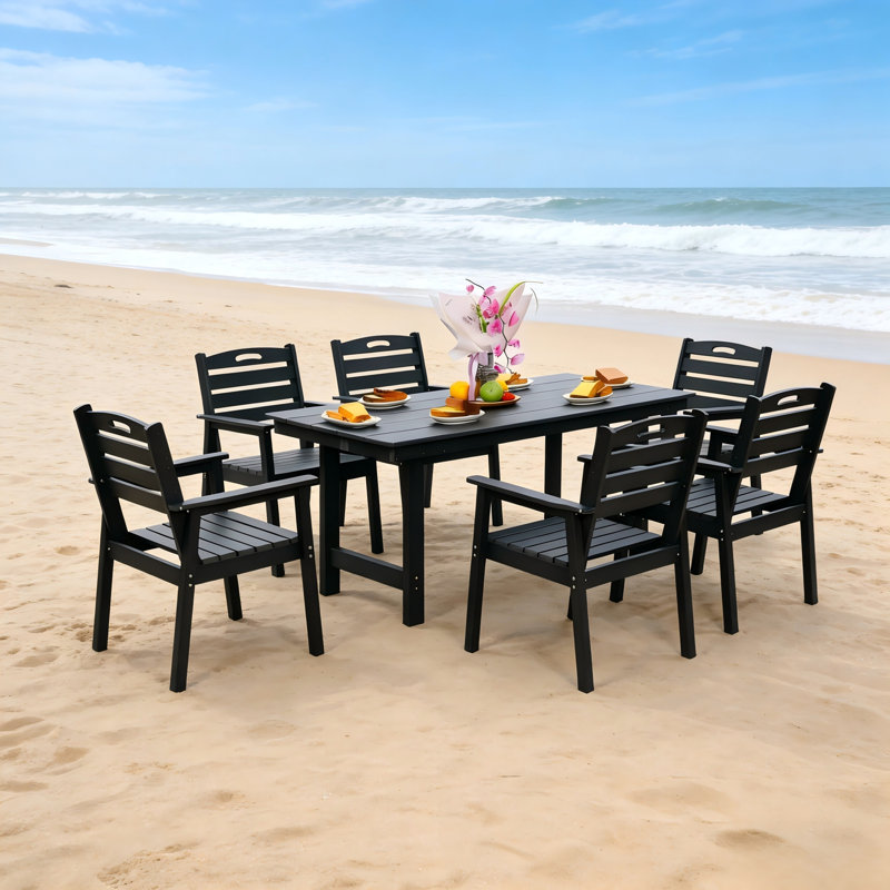 HDPE outdoor patio dining set, one table and six chairs. The outdoor dining furniture has sunshade holes and is suitable. It is suitable for lawns, gardens, backyards, and pool sides