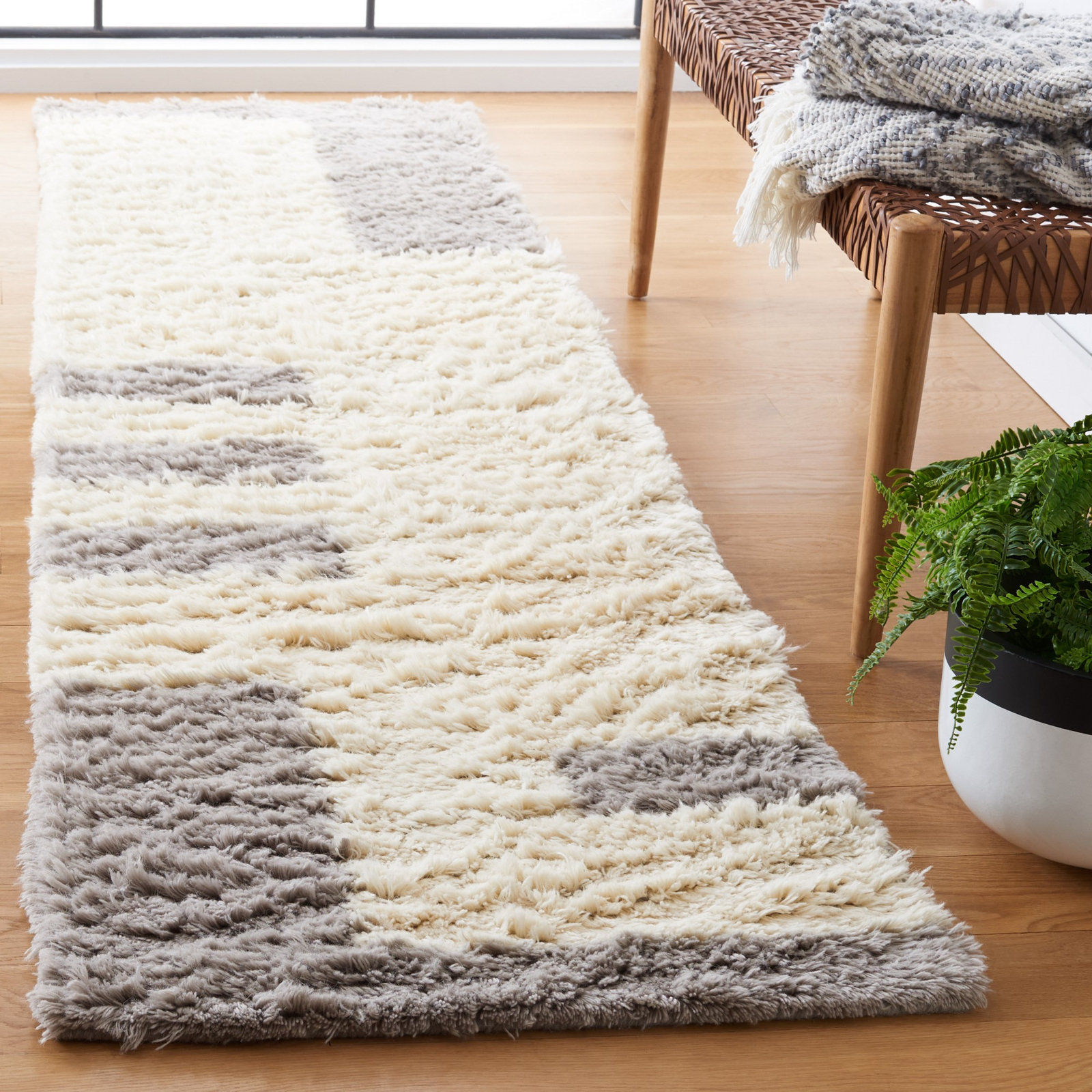 Beamer Gray Ivory Hand-Woven Flatweave Rug, Runner 2'3" x 9'