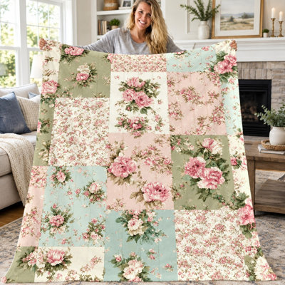 1pc Vintage Floral Patchwork Flannel Blanket, Shabby Chic Pink Rose Botanical Print Cozy Throw, Soft Lightweight Warm Blanket for Sofa Couch Bed Livin