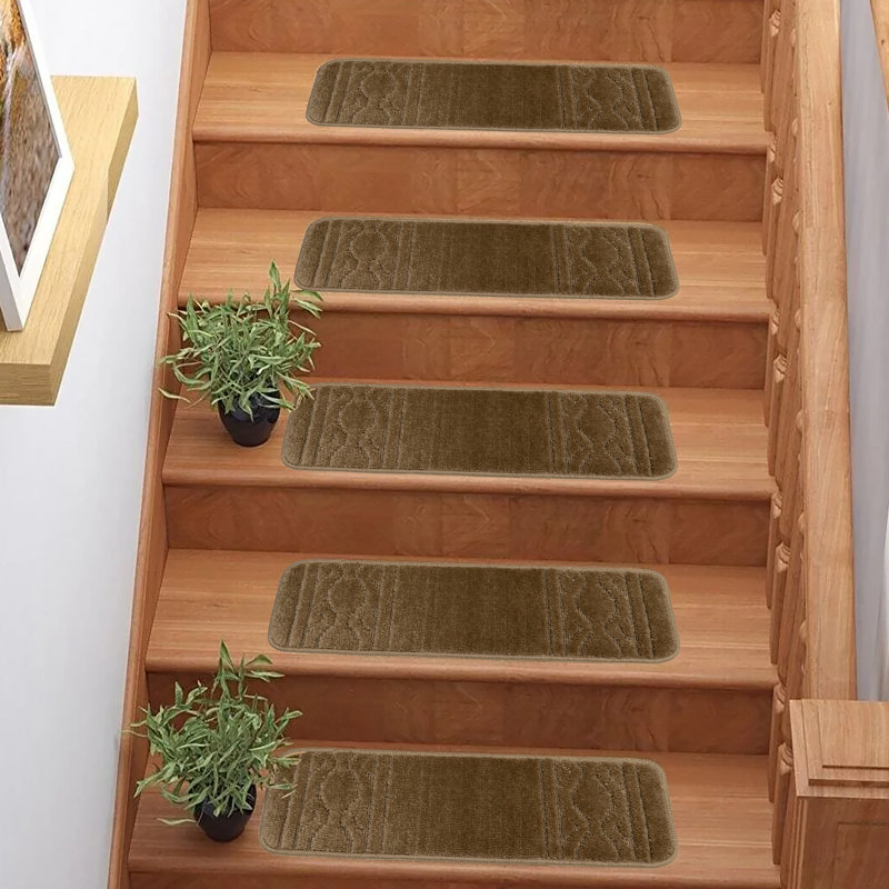 Tapis d'escalier marocain à profil moyen en velours lavable à la machine, Beige, Rectangle 7,5 po x 2 pi 2 po, 15