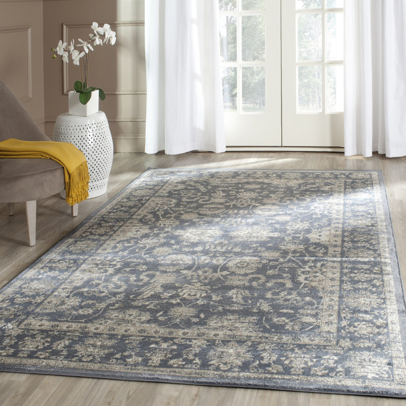 Tapis Lyniya, Rectangle 6 pi 7 po x 9 pi 2 po