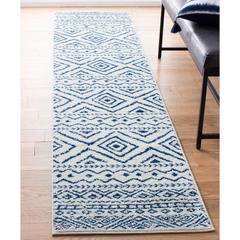 Strout Performance Southwestern Rug, Runner 2' x 13'