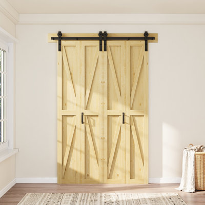 Porte de grange pliante en pin, en forme de K, à âme pleine, préassemblée et peignable, 127 cm x 213 cm, avec trousse de quincaillerie d'installation (idéale pour les petits placards, garde-manger, buanderie, salle de bain)