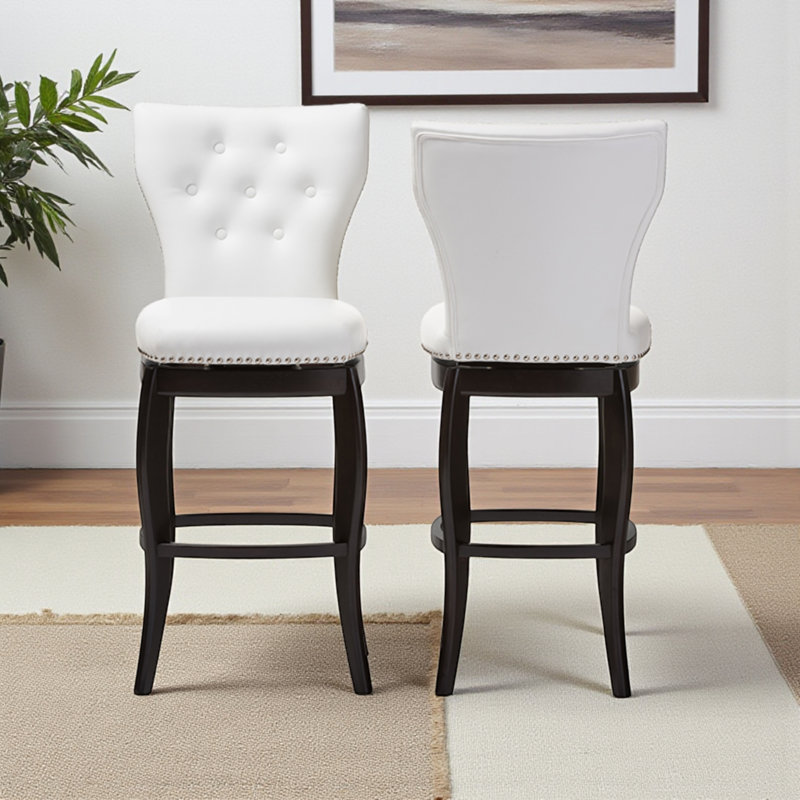 Tabouret pivotant revêtu de similicuir blanc Dagfin, H 45,24 po x l 19,5 po x P 23,79 po, Blanc