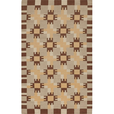 Geometric Area Rug in Brown/Beige