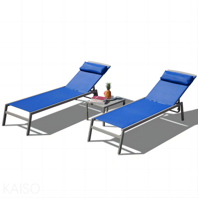 Ensemble de chaises longues de patio, chaises longues de piscine réglables à dossier en aluminium 3 pièces et fauteuil inclinable en textilène avec repose-tête (bleu, 2 chaises longues + 1 table)
