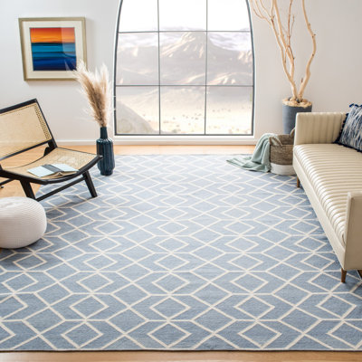 Rodgers Hand Woven Flat Weave Wool/Cotton Geometric Rug in Blue/Ivory