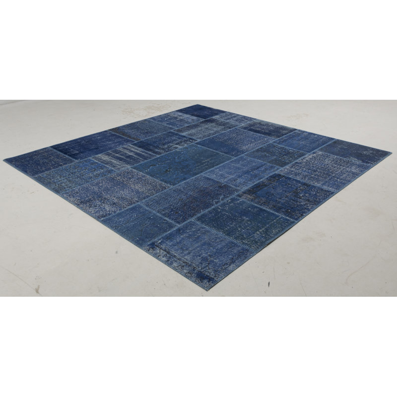 Hand Knotted Abstract Area Rug in Blue
