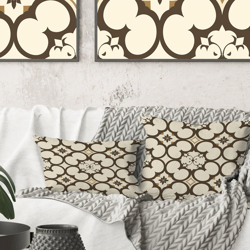 Coussin décoratif brun et beige quadrilobe III, H 16 po x l 16 po