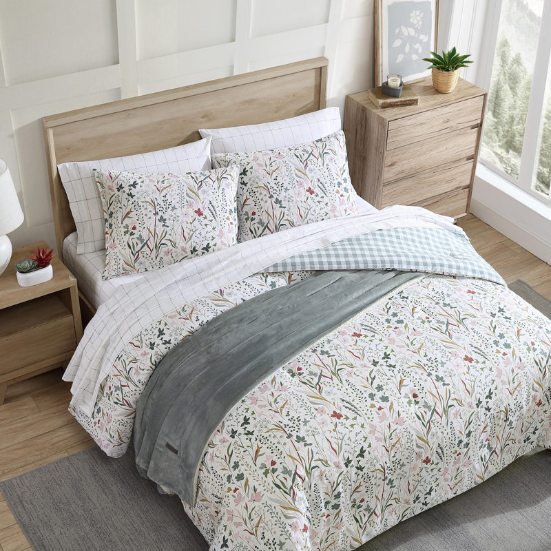 Twin White Cotton Reversible Floral Comforter Set